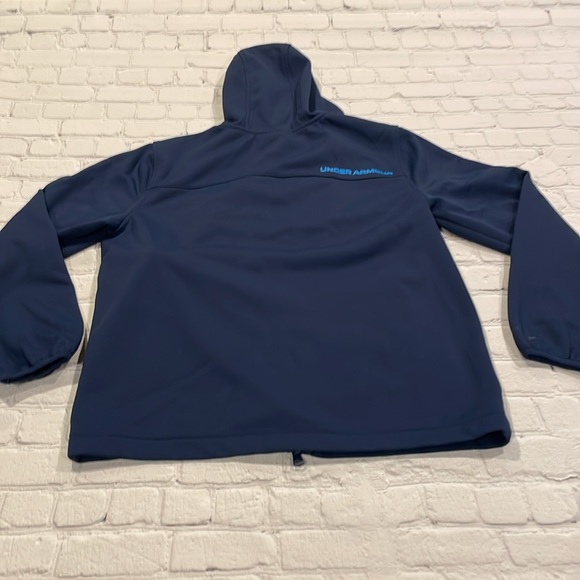 Under Armour storm hooded jacket. Fleece lined. Youth large. Soft shell outer - Picture 3 of 4